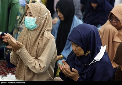حضور رئیس جمهور در مرکز اسلامی جاکارتا