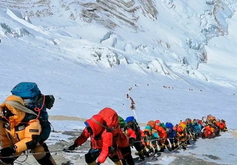 Climbers Celebrate Mt. Everest 70th Anniversary Amid Rising Temperatures