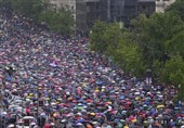 ده ها هزار معترض در بلگراد علیه سیاست‌های دولت صربستان اعتراض کردند