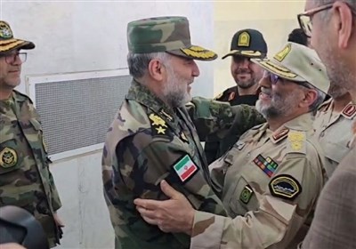  سفر ۲ فرمانده ارشد نظامی ایران به ‌سیستان‌ و بلوچستان‌/ هشدار به ‌همسایگان شرقی برای رعایت مقرارت مرزی 