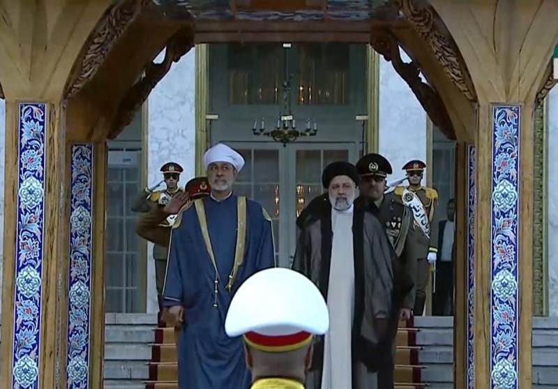 سلطان عمان در کاخ سعدآباد/ رئیسی از هیثم بن طارق استقبال کرد