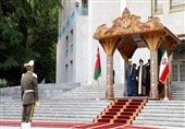 الرئیس الإیرانی یستقبل سلطان عمان رسمیاً