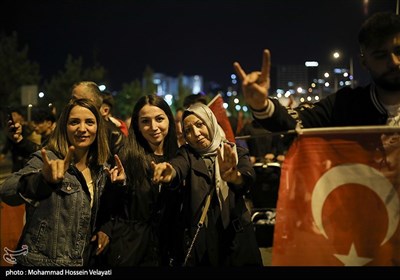 احتفالات الشعب التركي بفوز أردوغان بالانتخابات الرئاسية