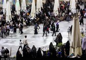 حال و هوای حرم مطهر رضوی در آستانه میلاد امام رضا (ع)