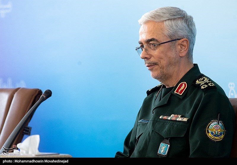 سرلشکر باقری: قدرتهای بزرگ نظامی جهان در پی بهره‌مندی از دستاوردهای دفاعی ایران هستند