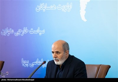 سردار علی‌اکبر احمدیان دبیر شورای عالی امنیت ملی در سومین روز گردهمایی رؤسای نمایندگی های جمهوری اسلامی ایران در خارج از کشور