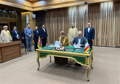  تفاهم‌نامه صادرات خودروی ایرانی به عمان امضا شد 