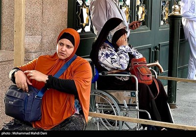 الدفعة الأولى من الحجاج الإيرانيين في المدينة المنورة