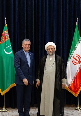 قربانقلی بردی محمداف رئیس شورای مصلحت خلق ترکمنستان و آیت الله صادق آملی لاریجانی، رئیس مجمع تشخیص مصلحت نظام