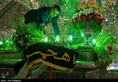 گلباران مضجع شریف شاهچراغ (ع) به مناسبت میلاد امام رضا (ع)
