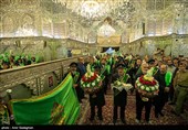 گلباران مضجع شریف شاهچراغ (ع) به مناسبت میلاد امام رضا (ع)