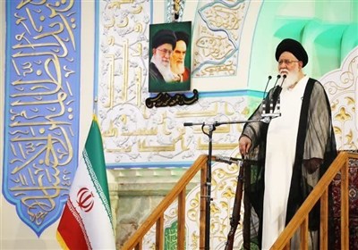 آیتالله علمالهدی: با مسئله کشف حجاب مخالفت داریم/ پشت این جریان "دشمن" قرار دارد