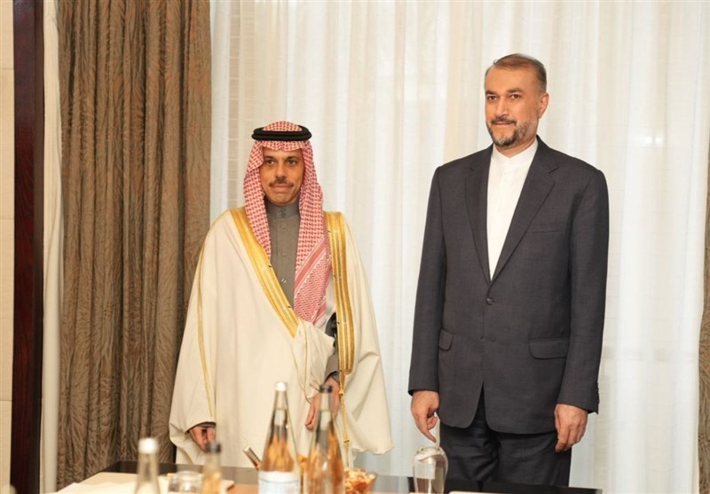 Top Diplomats Arrange for Revival of Iran-Saudi Ties