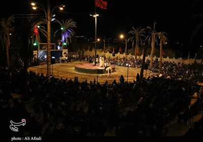 اجرای تعزیه شهادت حضرت علی‌اکبر (ع) در دهمین سوگواره ملی تعزیه «ده‌زیار» + تصویر