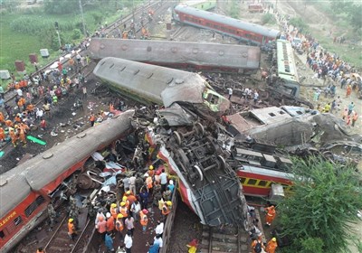  افزایش تلفات برخورد قطار در هند به بیش از ۲۸۰ کشته و ۹۰۰ زخمی 