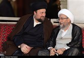 آیت الله صادق آملی لاریجانی رئیس مجمع تشخیص مصلحت نظام و حجت الاسلام سیدحسن خمینی در مراسم سی و چهارمین سالگرد ارتحال امام خمینی (ره)