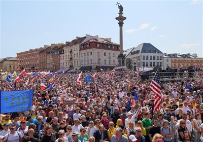  صدها هزار نفر در لهستان علیه سیاست‌های دولت اعتراض کردند 