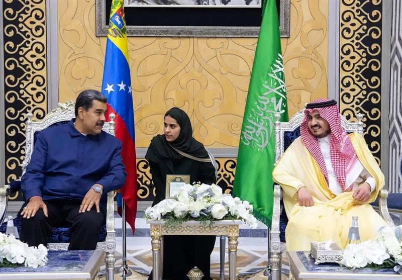 Saudi Arabia Welcomes Venezuela&apos;s President on Official Visit