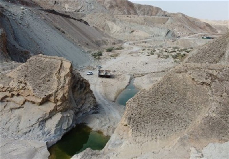 ساخت 2 سد خاییز و باهوش برای تأمین آب اراضی کشاورزی و نخیلات تنگستان