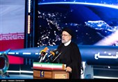 Iran Unveils Hypersonic Missile