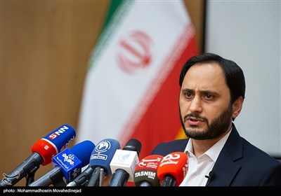 علی بهادری جهرمی سخنگوی دولت در پرسش و پاسخ دانشجویی دانشگاه تهران