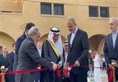 إعادة إفتتاح السفارة الإیرانیة فی الریاض رسمیا