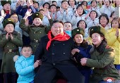 اهدای موشک انداز به ارتش توسط میهن پرستان کره شمالی