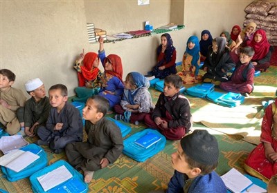  یونیسف ممنوعیت کمک سازمان‌های غیردولتی در بخش تحصیل در افغانستان را بررسی می‌کند 