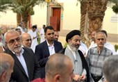 دیدار حجت الاسلام نواب با زائران ایرانی در میقات شجره