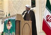 امام جمعه موقت شیراز: مسئولان نوسانات ارزی را کنترل کنند