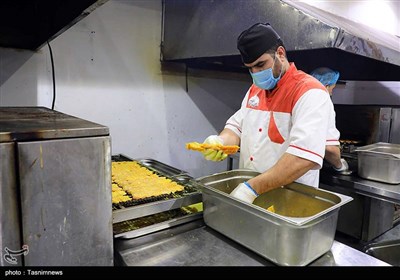 بازدید سرپرست حجاج ایرانی از آشپزخانه بدر در مدینه