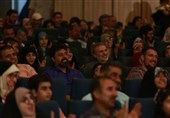 بیست و هفتمین شب طنز انقلاب اسلامی «نطنز» برگزار شد + تصویر