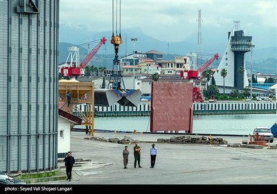 بازدید رئیس قوه قضائیه از انبار‌های بنادر، گمرکات و اموال تملیکی، در راستای صیانت از حقوق عامه