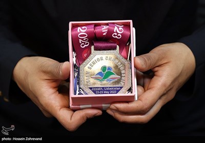 مدال نقره رقابت‌های کشتی آلیش آسیا سپیده بابایی