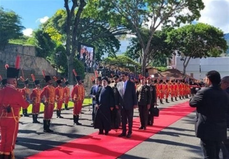 استقبال رسمی مادورو از رئیسی در کاخ «میرافلورس»
