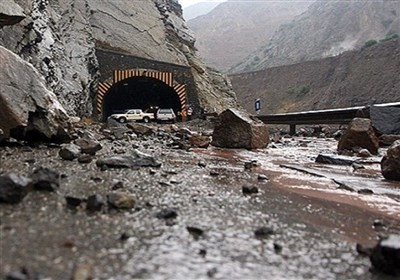  سیل ۱۸ خرداد جاده چالوس بی‌سابقه بود/ایجاد کوهی از خاک و سنگ مقابل سد کرج 