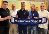 Ouzounidis Named Gol Gohar Coach