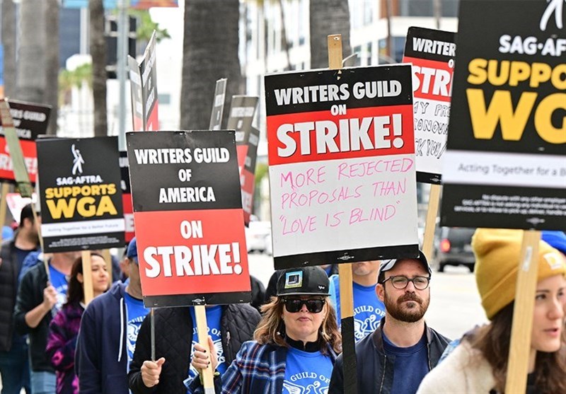 احتمال مذاکره نویسندگان با استودیوها در آمریکا / هنوز امیدی به پایان اعتصاب نویسندگان نیست