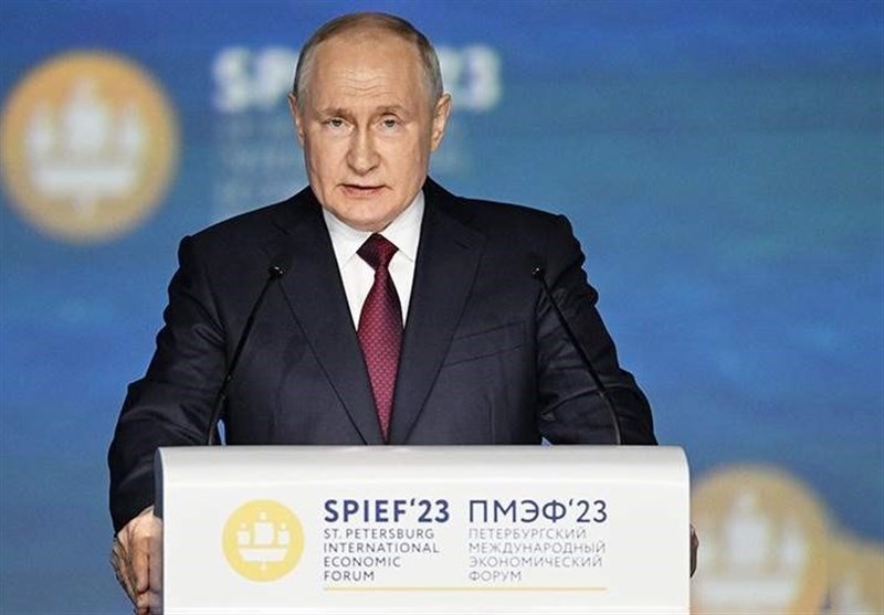 پوتین: روابط خوب روسیه و ایران توسعه می‌یابد