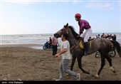 مسابقه سوارکاری کورس بهاره در ساحل چابکسر