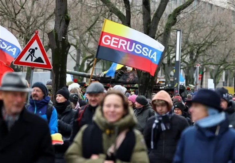 Protesters Rally in Germany, Bulgaria against Weapons Deliveries to Ukraine (+Video)