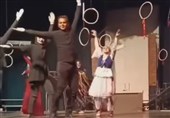 سکوت متولیان فرهنگی ارومیه نسبت به هنجارشکنی در یک تئاتر
