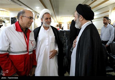 دیدار سرپرست زائران ایرانی با پزشکان مجموعه ها و کادر بهداشت و درمان حج1402
