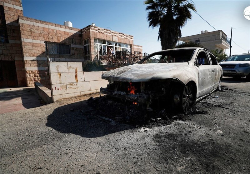 Palestinian Homes, Vehicles Set on Fire by Armed Israeli Settlers