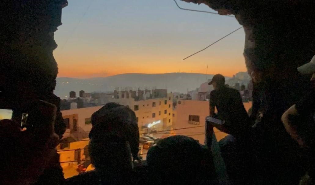 یورش نظامیان صهیونیستی به نابلس و منفجر کردن منزل اسیر فلسطینی