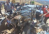 تصادف وحشتناک در محور یاسوج ـ شیراز‌/‌ 22 مصدوم و 6 کشته/ ‌راننده تریلی بازداشت شد + فیلم و تصاویر