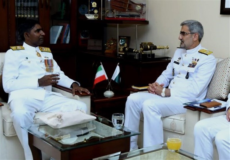 Iran, Pakistan to Enhance Security Ties through Naval Collaboration
