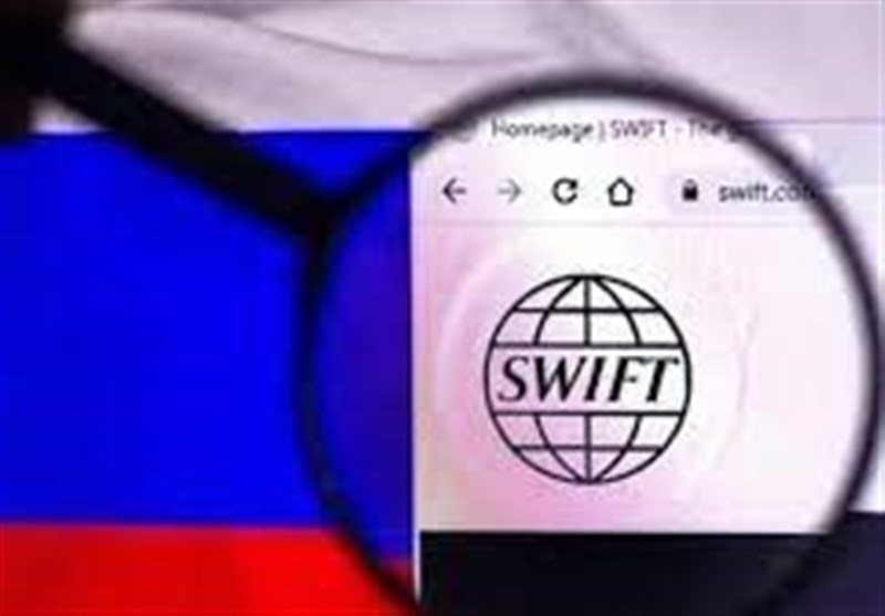 رئیس دومین بانک بزرگ روسیه: سوئیفت باید از بین برود