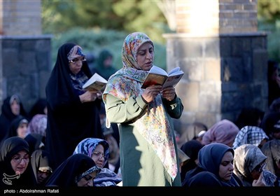 مراسم دعای عرفه در همدان