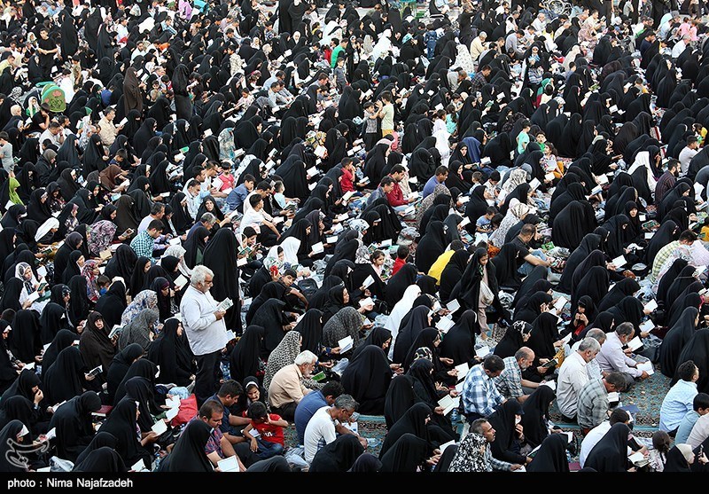 برگزاری دعای عرفه در 25 بقعه استان بوشهر